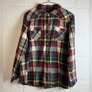 Bit & Bridle Woman’s Western Plaid Pearl Snap Casual Chic Long Sleeve Button Up